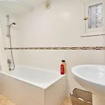 Casa Naranjos, Capistrano, *