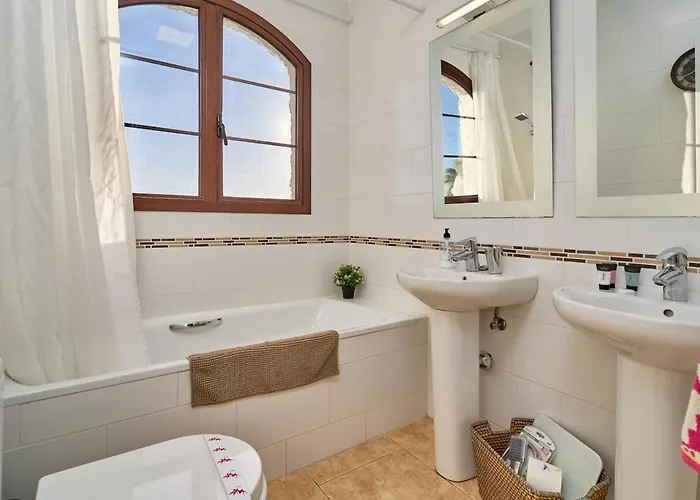 Casa Naranjos, Capistrano,