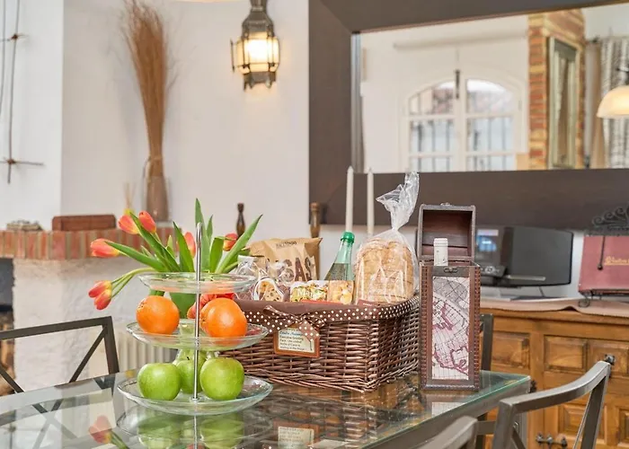 Casa Naranjos, Capistrano,